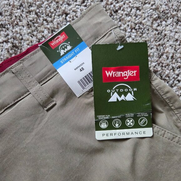 NWT Wrangler Outdoor Shorts Men's 48 Straight Fit Beige Quick Dry Stretch 9" New - Picture 3 of 6